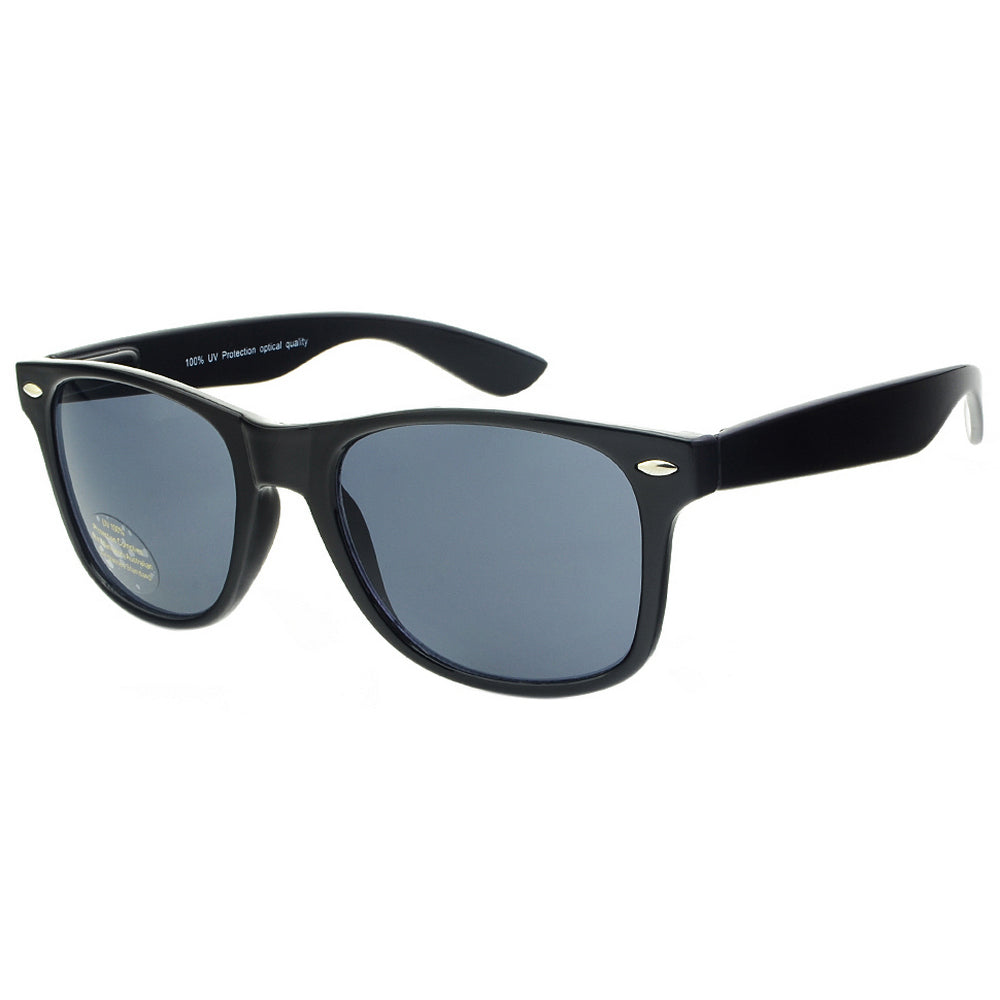 Black wayfarer sunglasses