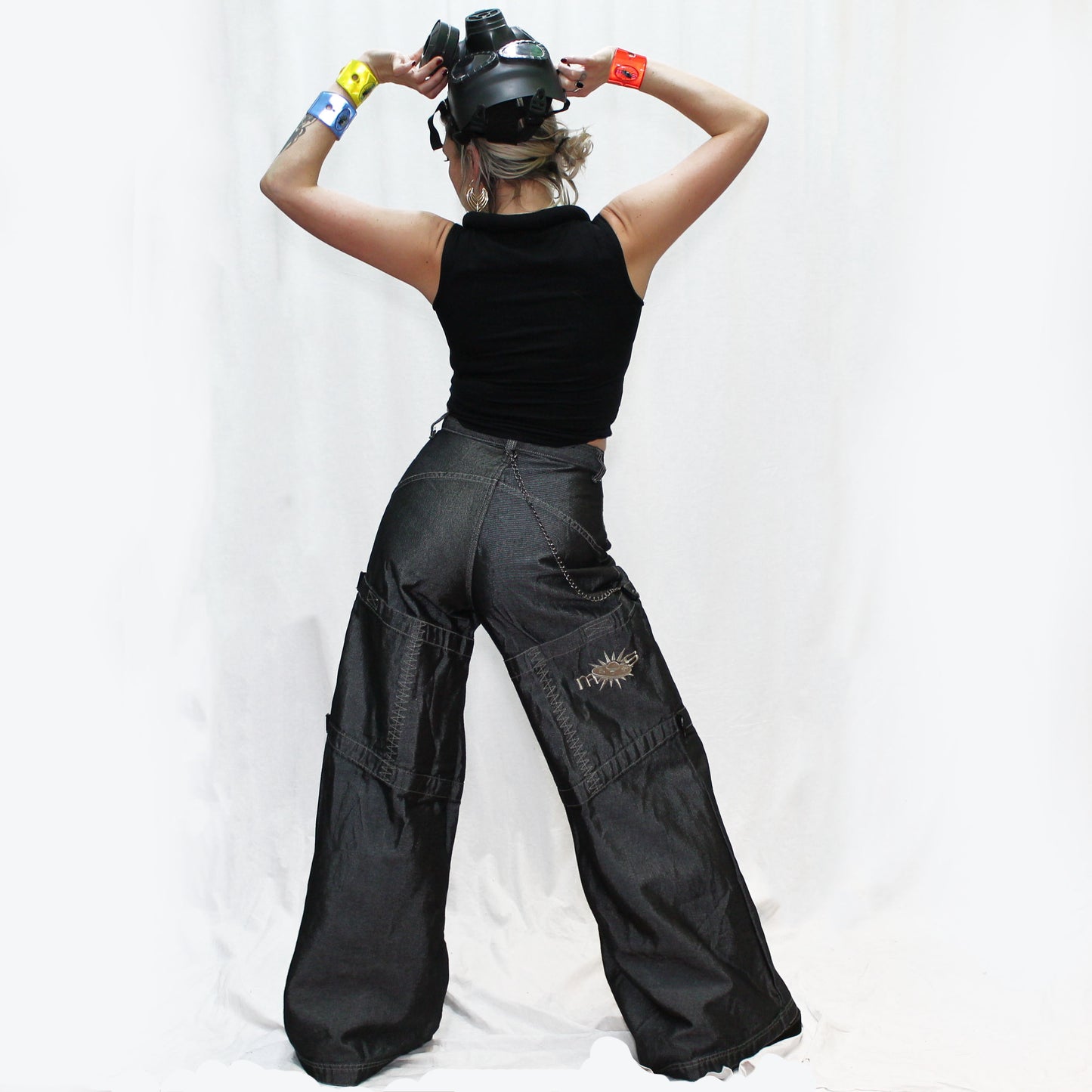 Cyber orbit top